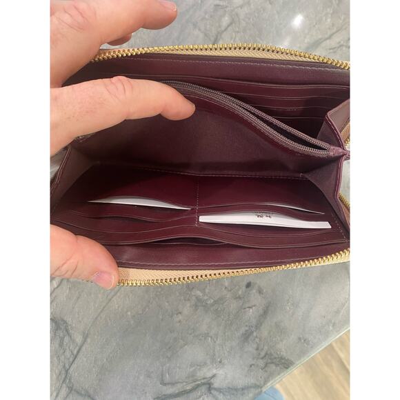 Coach Boxed Patent Leather Accordion Zip Around Wallet F55734 - Picture 9 of 14